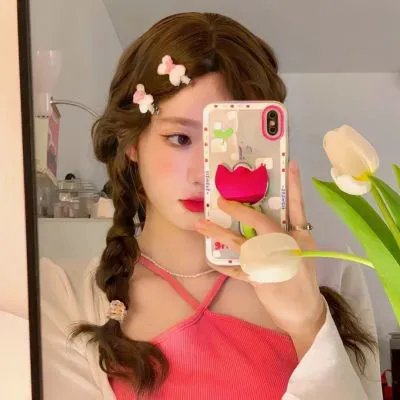 来自另一个星球的女孩 封面